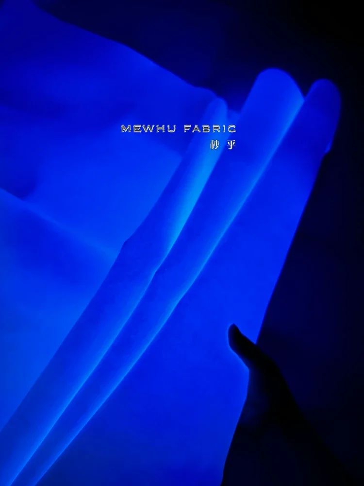 Photosensitive Fabric Color Change Night Glow Turns White To Blue Windbreaker Designer Apparel Sewing Fabrics Diy Cloth view 3