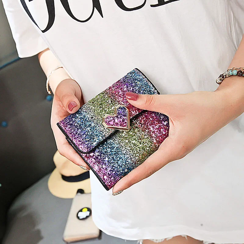 

Women's Popular and Fashionable Short Style Sequin Wallet, Peach Heart Lock Buckle Change Bag, Hand-held Bag