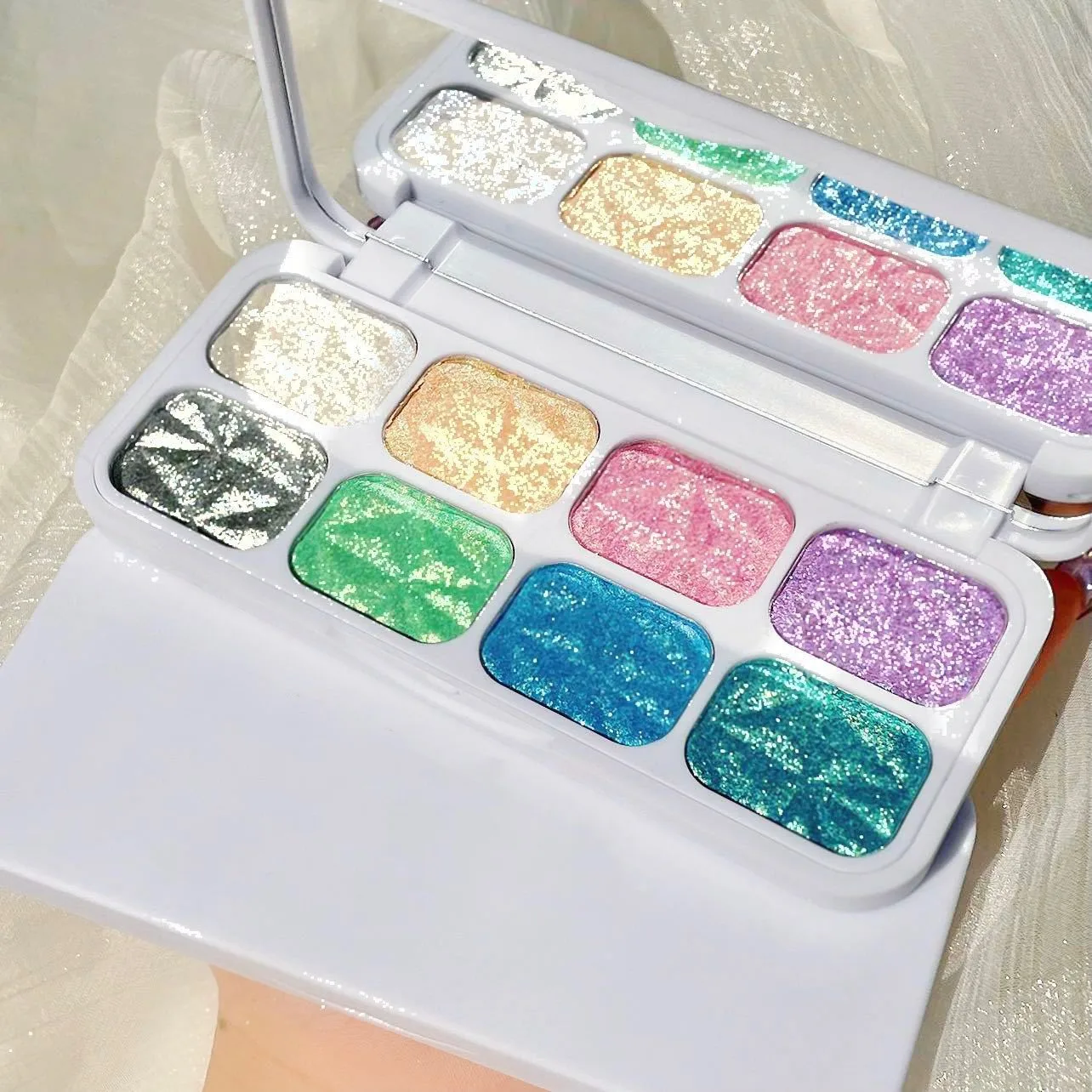 Glistening Highlighter Palette Mermaid Intensely Pigmented Duochrome Eyeshadow Powder Silky Shimmer Glow Face Make Up Palette