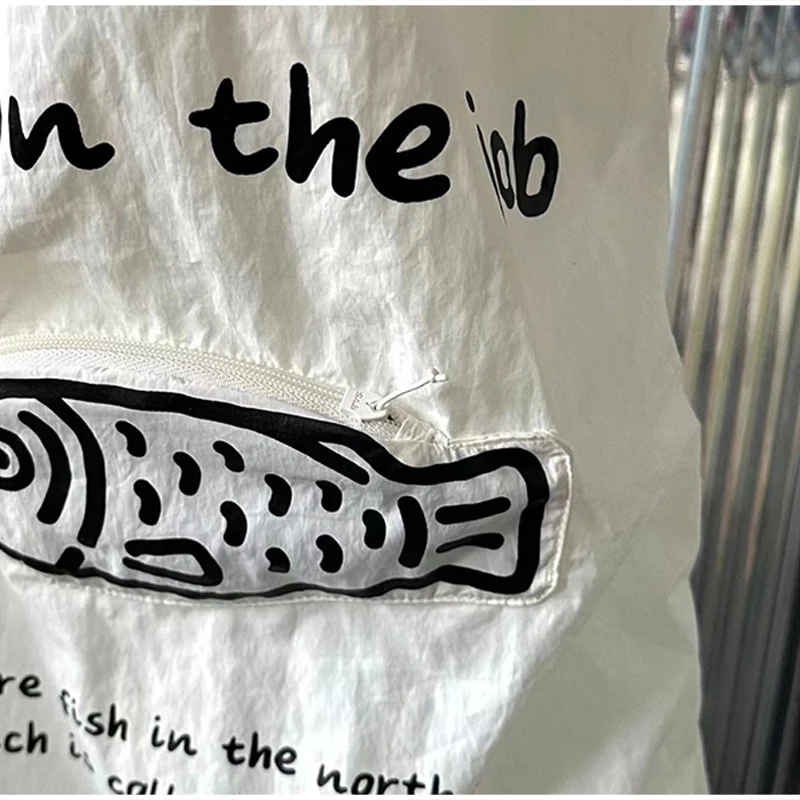 Faltbare, verformbare Handtasche „Fortune Fish“, Taschenanhänger, wasserdichte Schultertasche aus Nylon-Netzstoff, lässige Einkaufstasche für Damen. – Detail 5