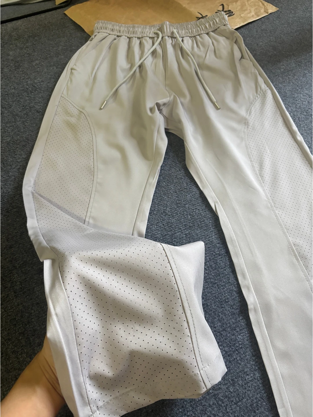 

Легкие мужские летние повседневные брюки из ледяного шелка, дышащие спортивные длинные брюки с диагональным вырезом и прямыми штанинами