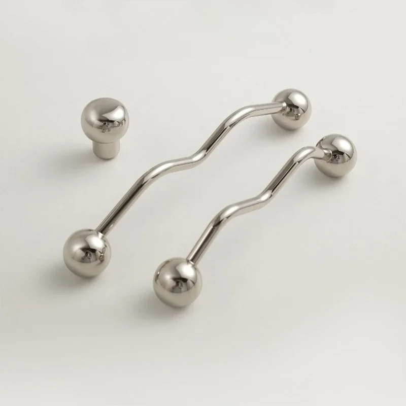 Light Luxury Wardrobe Dresser Handles Comfortable Grip Zinc Alloy French Cabinet Door Handle French Style Creative Kitchen Pulls