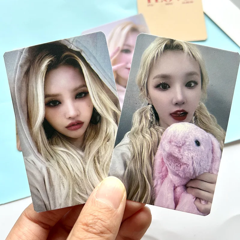 5pcs/set Kpop Idol Lomo Cards (G)I-DLE I LOVE Photocards Photo Card Postcard for Fans Collection