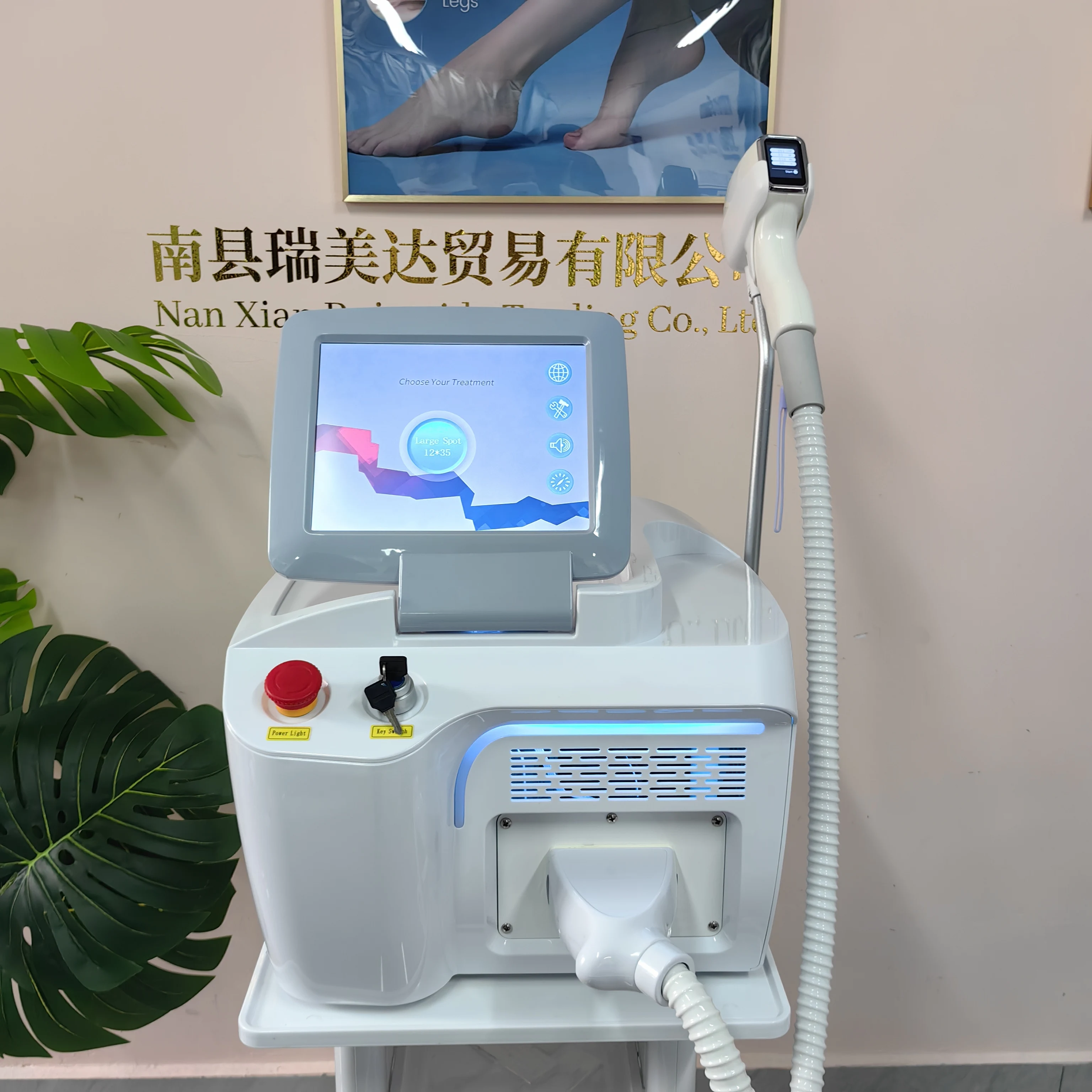 White 5000W FAC Professional Four-Wave 808 Diode , Permanent Painless Hair Removal & Tattoo Removal Device