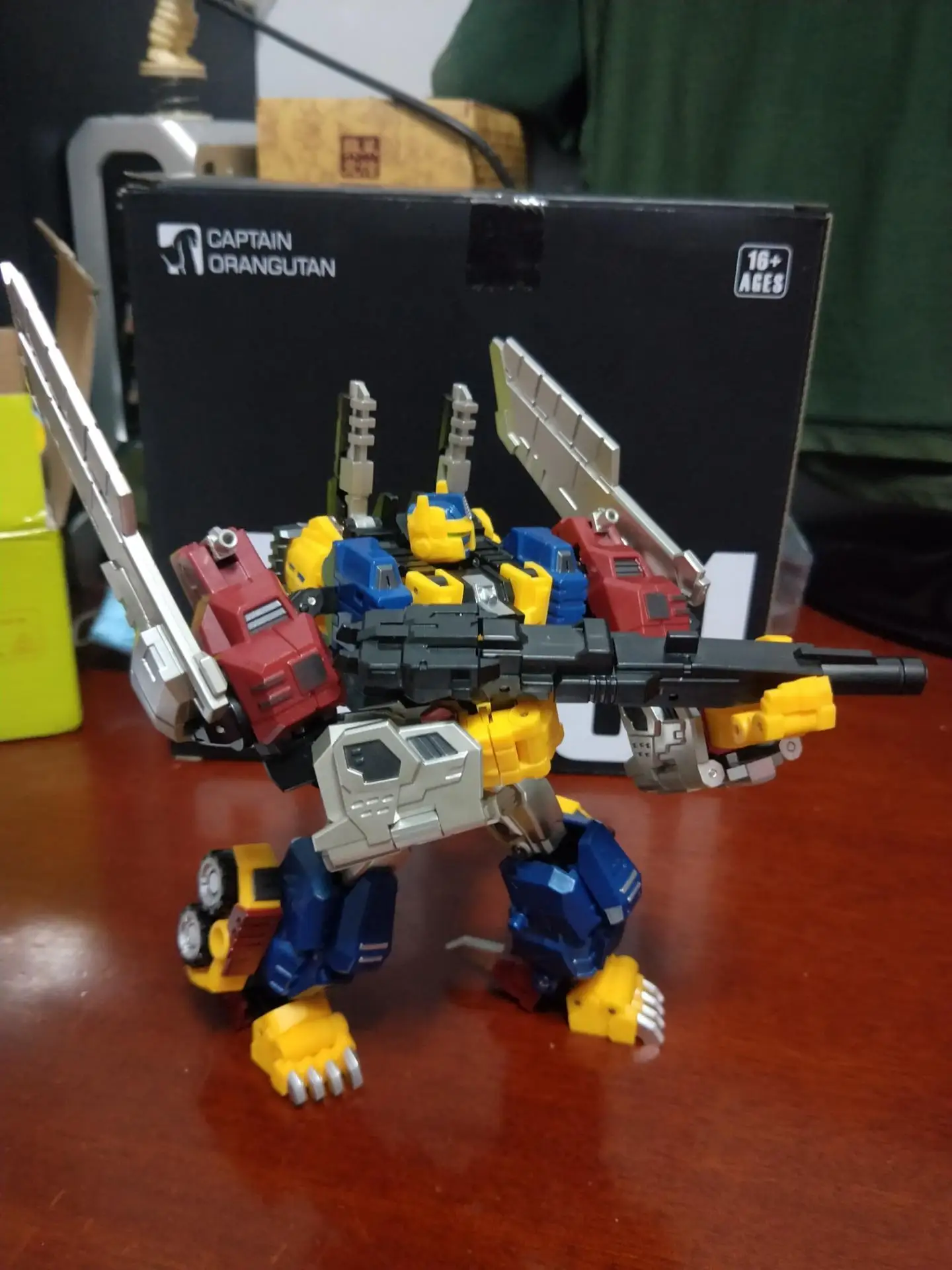 ألعاب التشوه أوبتيموس البدائية JB01 الشمبانزي التحول روبوت IronFactory IF EX43 عمل نموذج لجسم