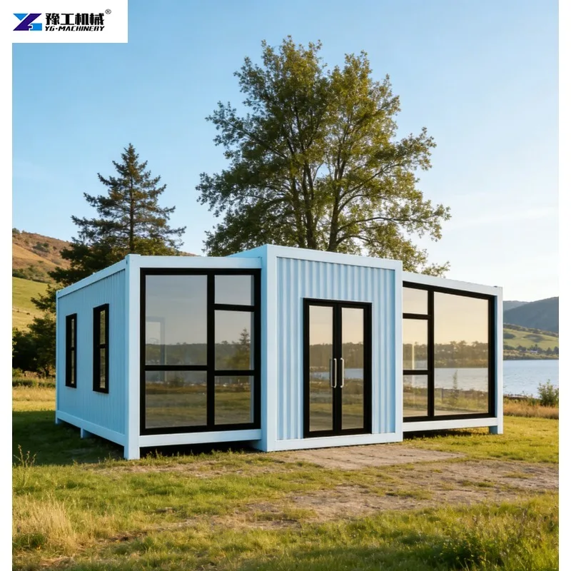 Prefabricated Luxury Container House with Good Sound Insulation, Steel Frame Structure, Movable and Foldable House