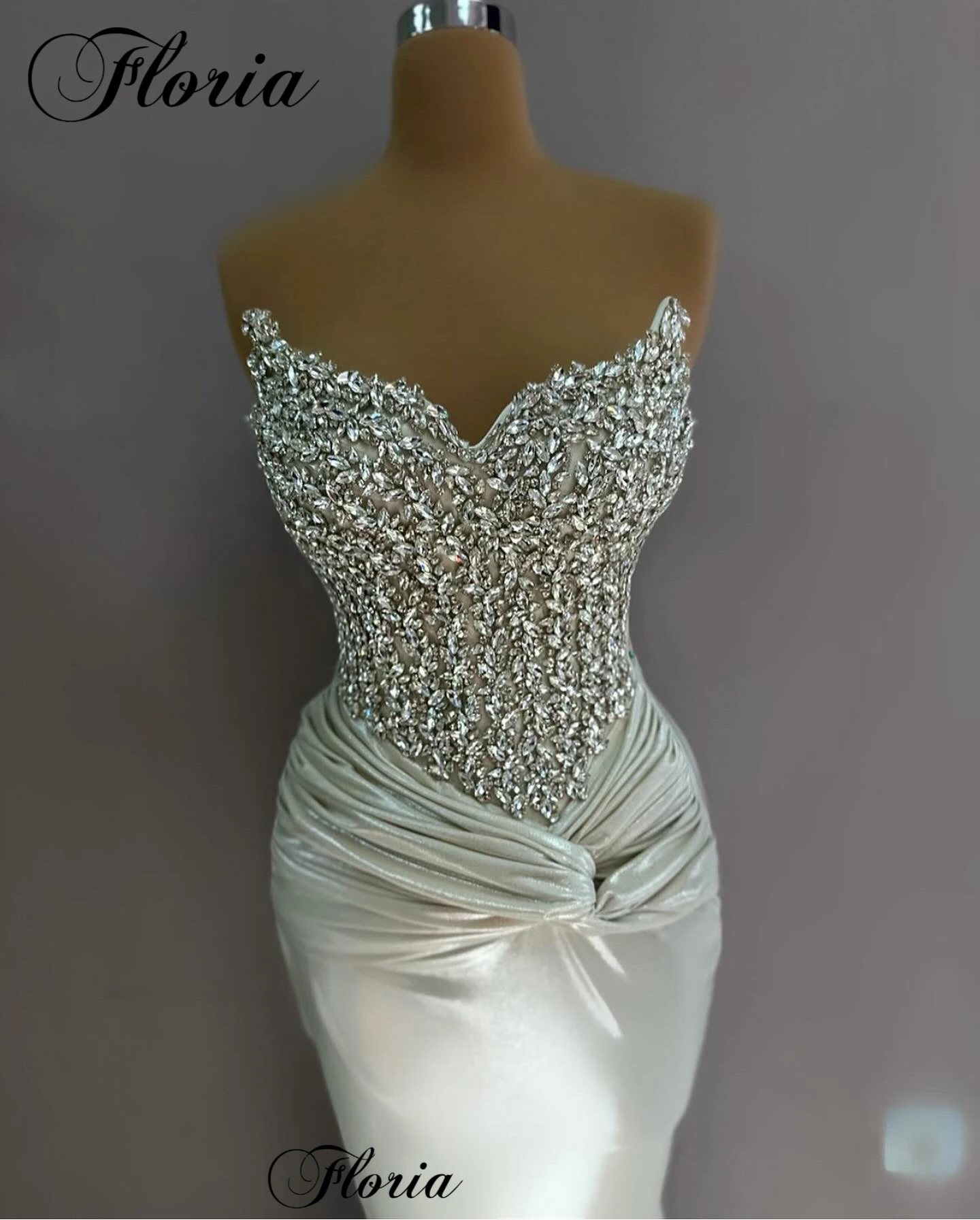 Cream Color Simple Prom Dresses With Crystals Sleeveless Sparkly Cocktail Dresses For Women Vestidos De Noche Celebrity Dresses