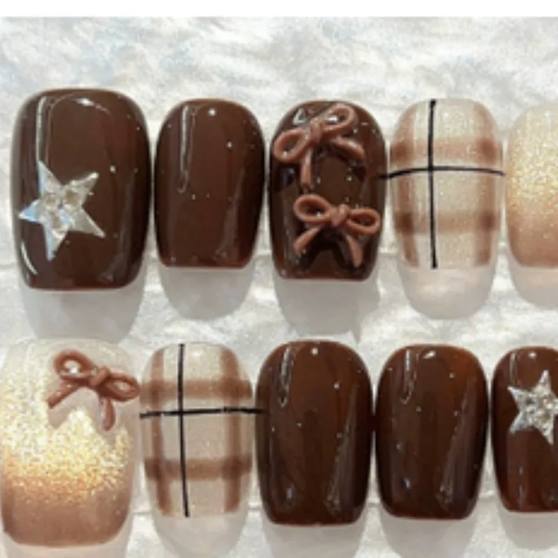

10Pcs Handmade Nail Autumn/Winter Ombre Cat-Eye Brown Collection with Bows and Stars Press-On Nail Tips Perfect for Gift To Girl