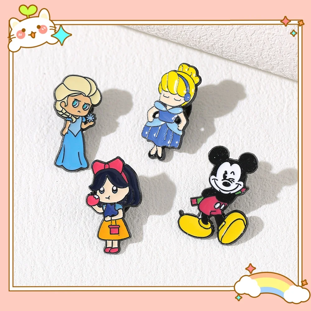 

Disney donald duck Mickey Mouse Princess Brooch Cute Creative Q Edition Cartoon Character Metal Badge Costume Pin Halloween