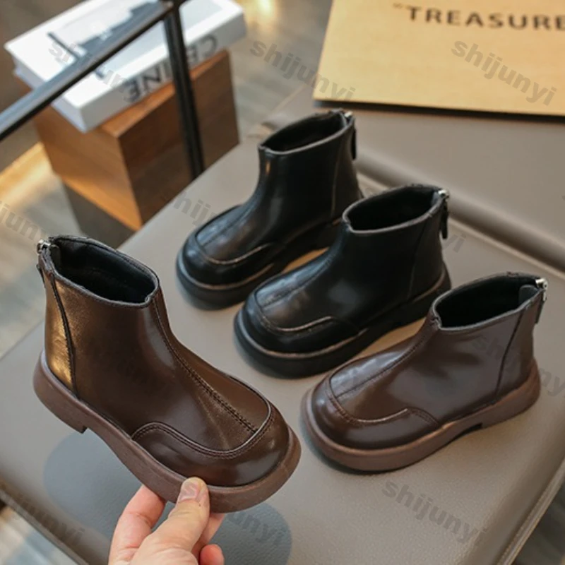 

Винтажные однотонные теплые волосатые короткие сапоги для девочек, новинка зимы 2024, детская мода, универсальные плюшевые удобные нескользящие хлопковые сапоги