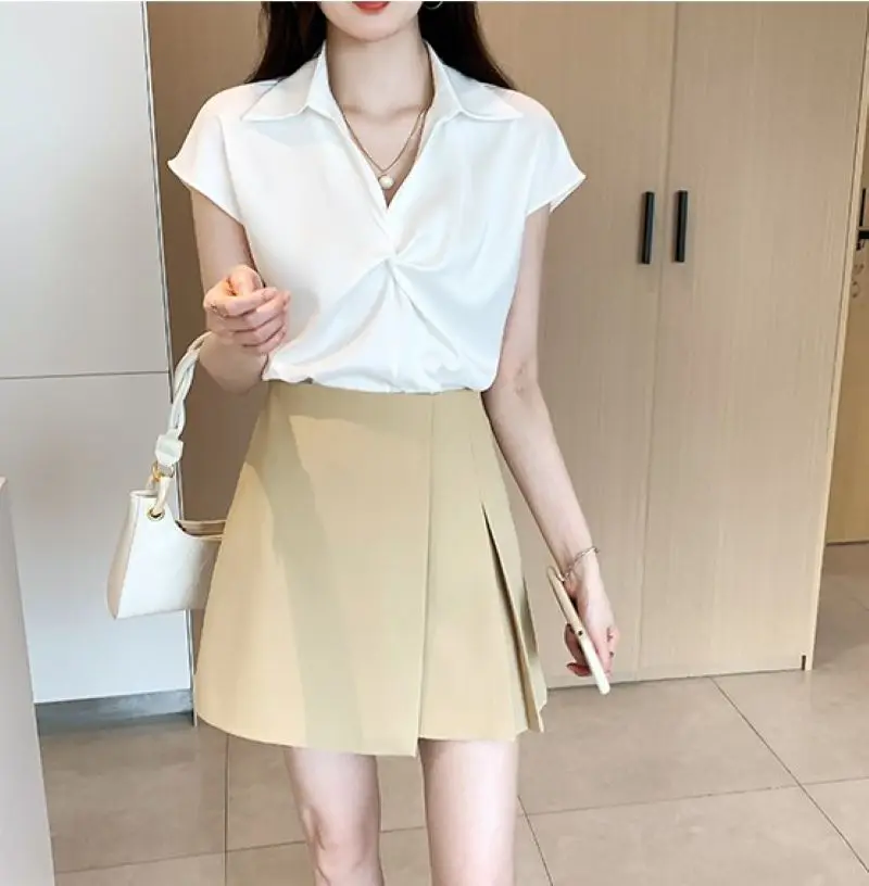 Women\'s Satin Blouse 2024 Summer New V-neck Short-sleeved Solid Color Blouse Fashion Design Niche top Elegant Ladies Short Shirt