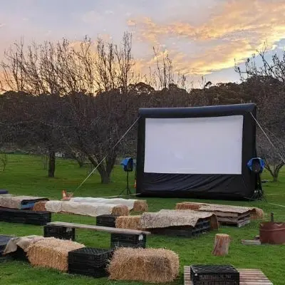2026High Quality Outdoor Custom Size Waterproof Inflatable Projector Screen with Easy Setup Built-In Fan for Advertising Movie U