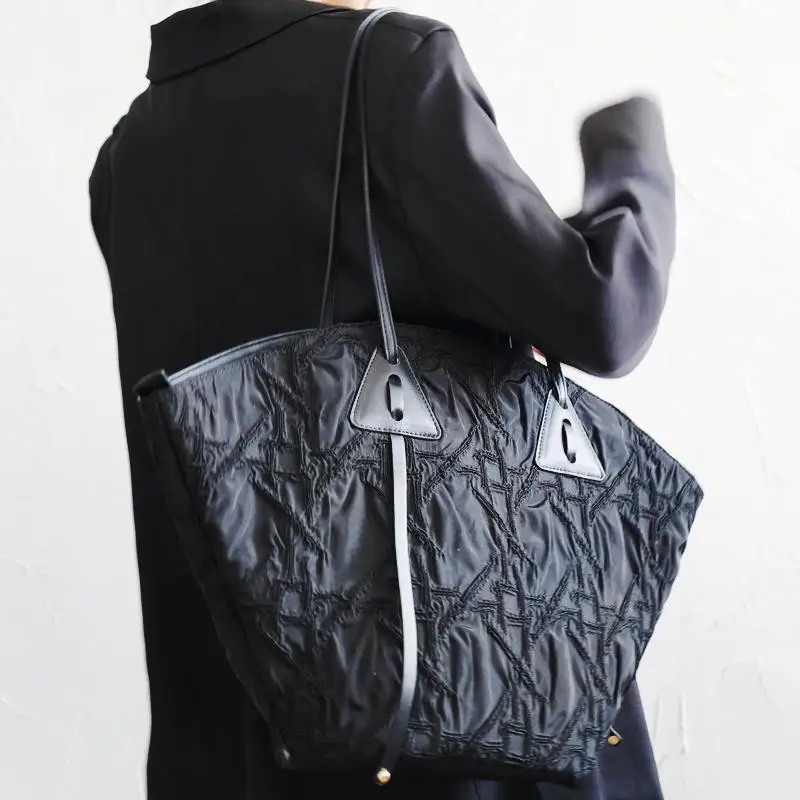 Light Luxury Fashion High-end Pleated Tote Bags Original Personalized Design Large Capacity Single Shoulder Bag For Women Trendy