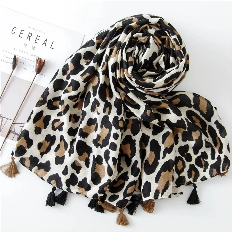 

Spring and Summer Cotton Linen Feeling Leopard Printed Scarf With Tassel Headscarf Dubai Turkey Palestinian Hijab Scarves