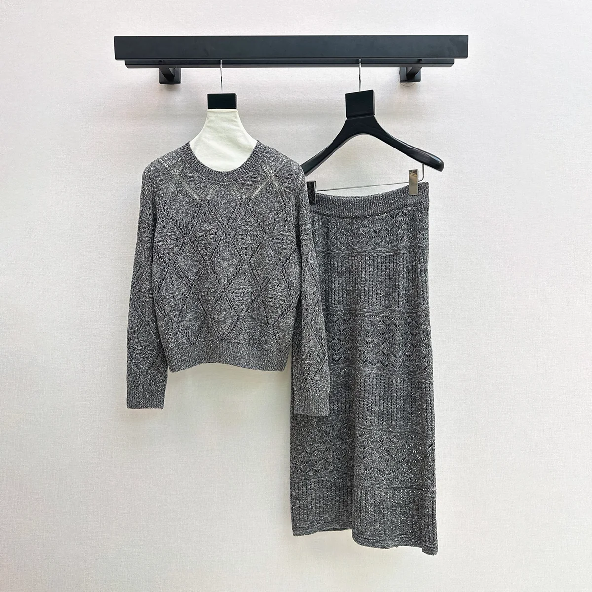 2026 High Quality Women's Wear Bright Silk Hollow Knitted Two Piece Set--hb812