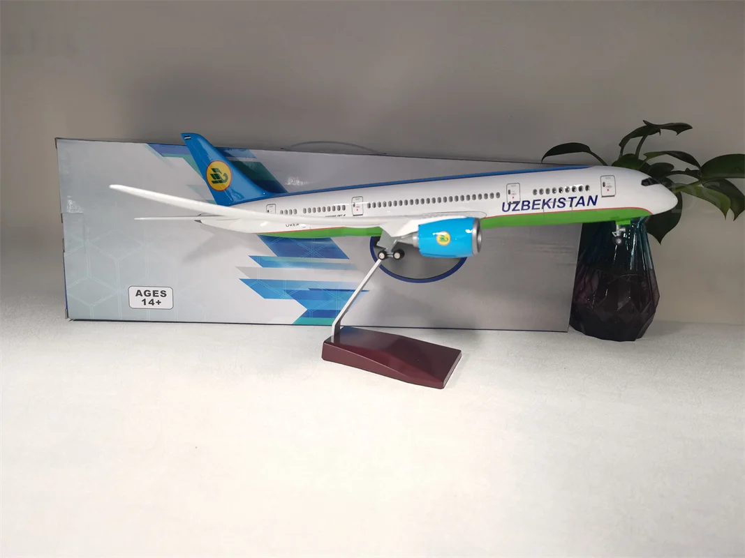 

47CM B787 UZBEKISTAN Airline Airplane Model With Light &Wheels Resin Diecast Aircraft Aviation for Collections and Displays