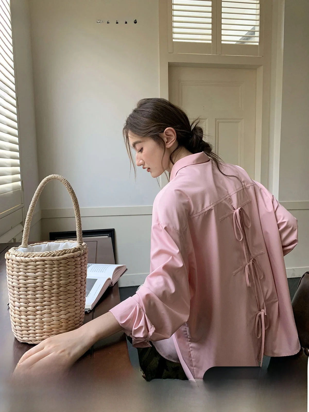 

Loose Fit Long Sve irt Women's Cannon 2025 New Sle Thin Hanging Feeling Stand Collar Belted Ba Split Ladies irt