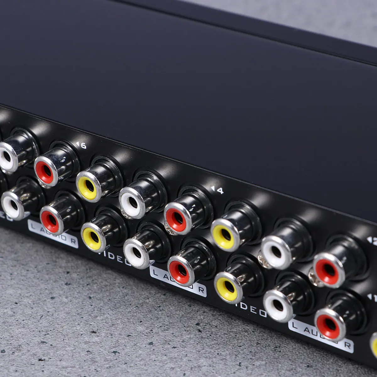 8 Ports Av Rca Vide…