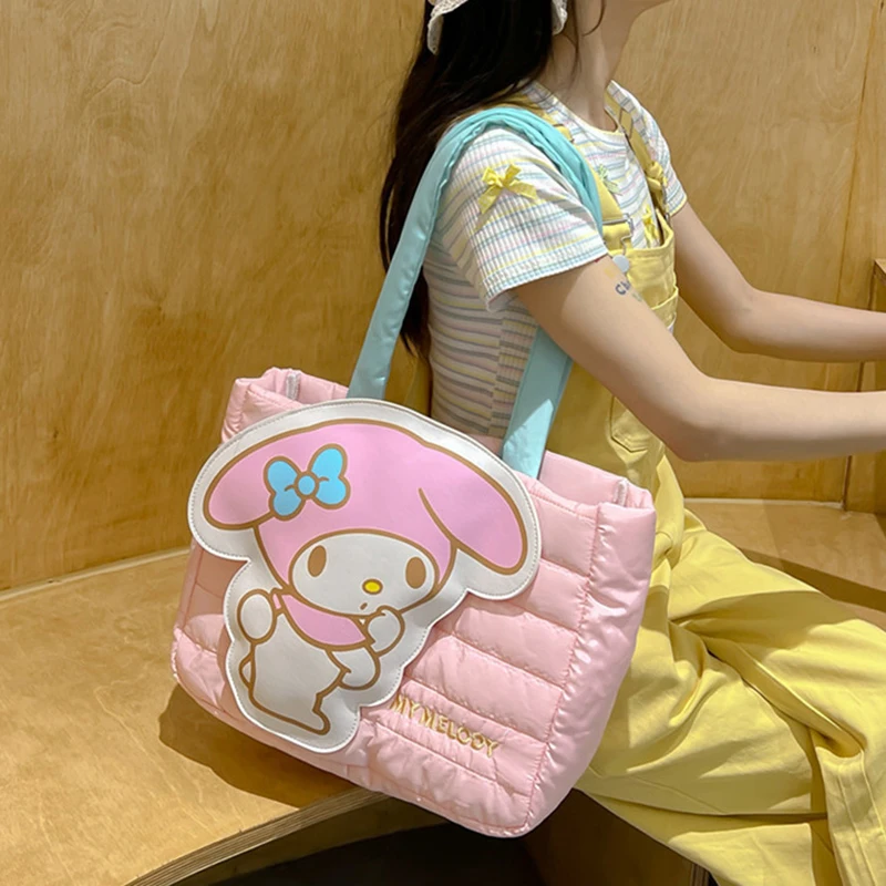 MINISO Sanrio New Cartoon Kuromi Down Fabric Torba na ramię o dużej pojemności Fashion Casual Cute Tote Bag