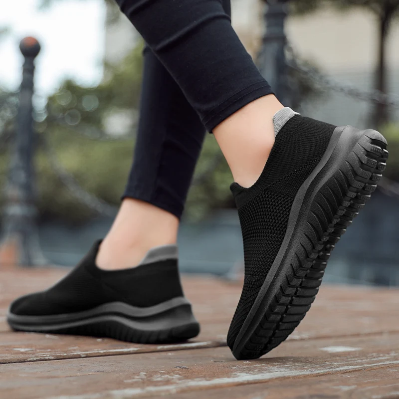 Men Shoes Sneakers Shoes For Men Lightweight Tenis Comfortable Breathable Casual Shoes Outdoor Walking Gym Couple Shoes
