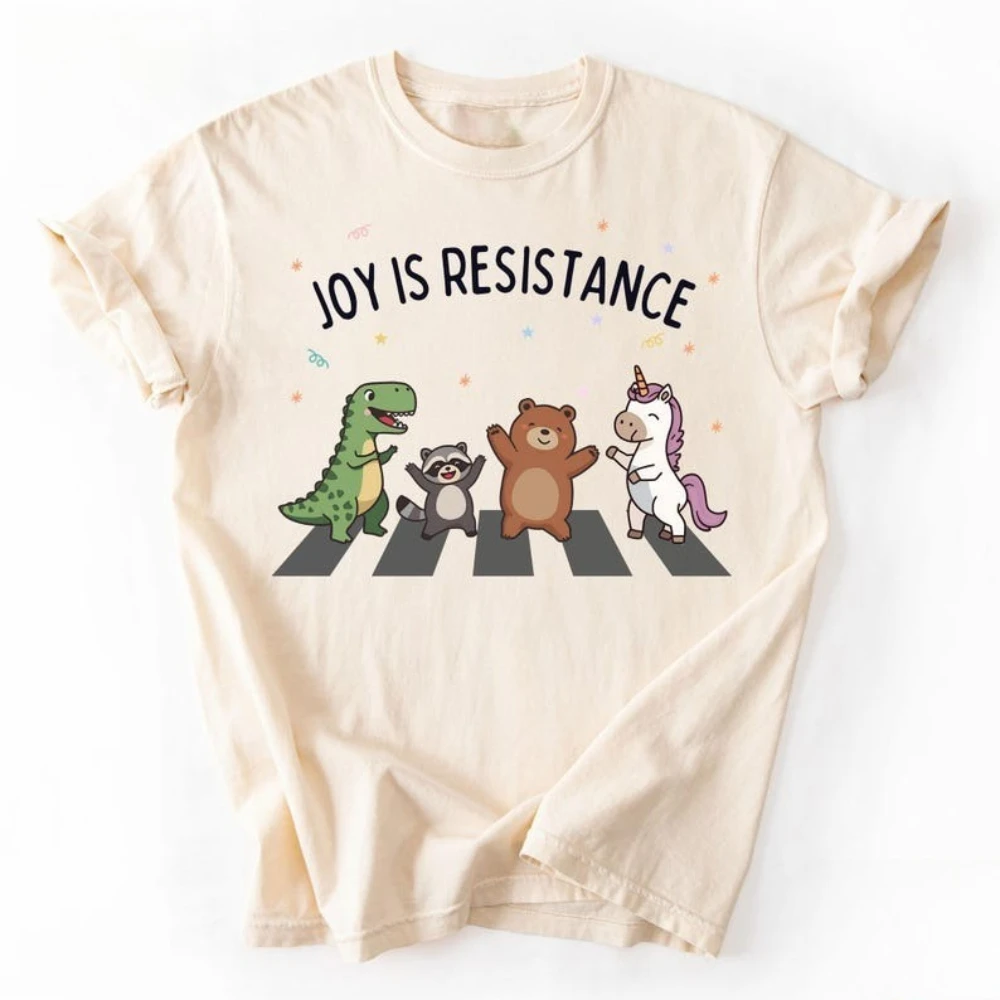Koszulka Joy Is Resistance Portland Frog Inflatable Costume Protestors Clothing Liberal Peaceful Protest Shirt Men Women Cotton T