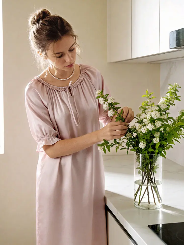 100% Mulberry Silk Short Sleeve Ruffle Nightdress Solid Female Sleepwear Princess Nightgown Elegant Lingerie Sleepdress Nightie
