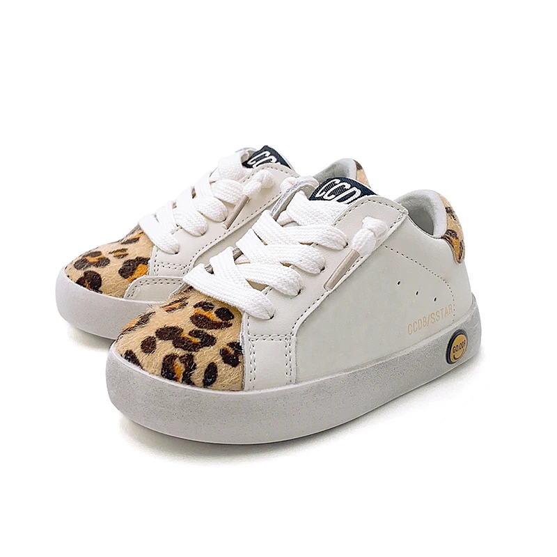 Sneakers Casual di marca Toddler Star 2024 Fashion Sport Baby Girl scarpe bianche Sneakers scolastiche per bambini con motivo leopardato