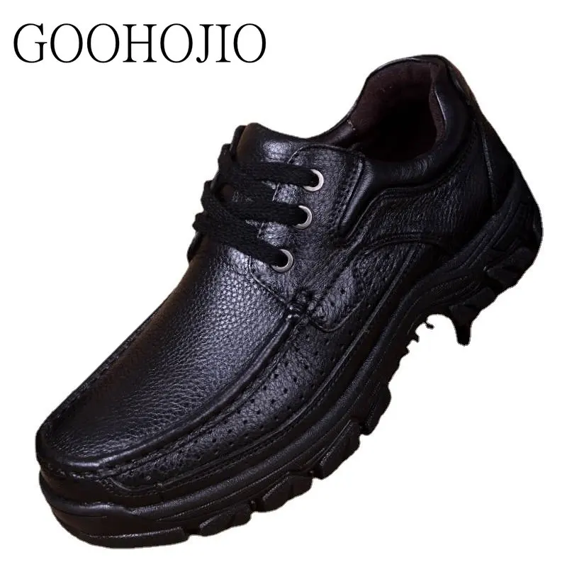 Patent Leather Shoes Men Casual Shoes Cow Leather Soft Men Business Flats Loafers Men Breathable Light Driving Shoes Lace-up