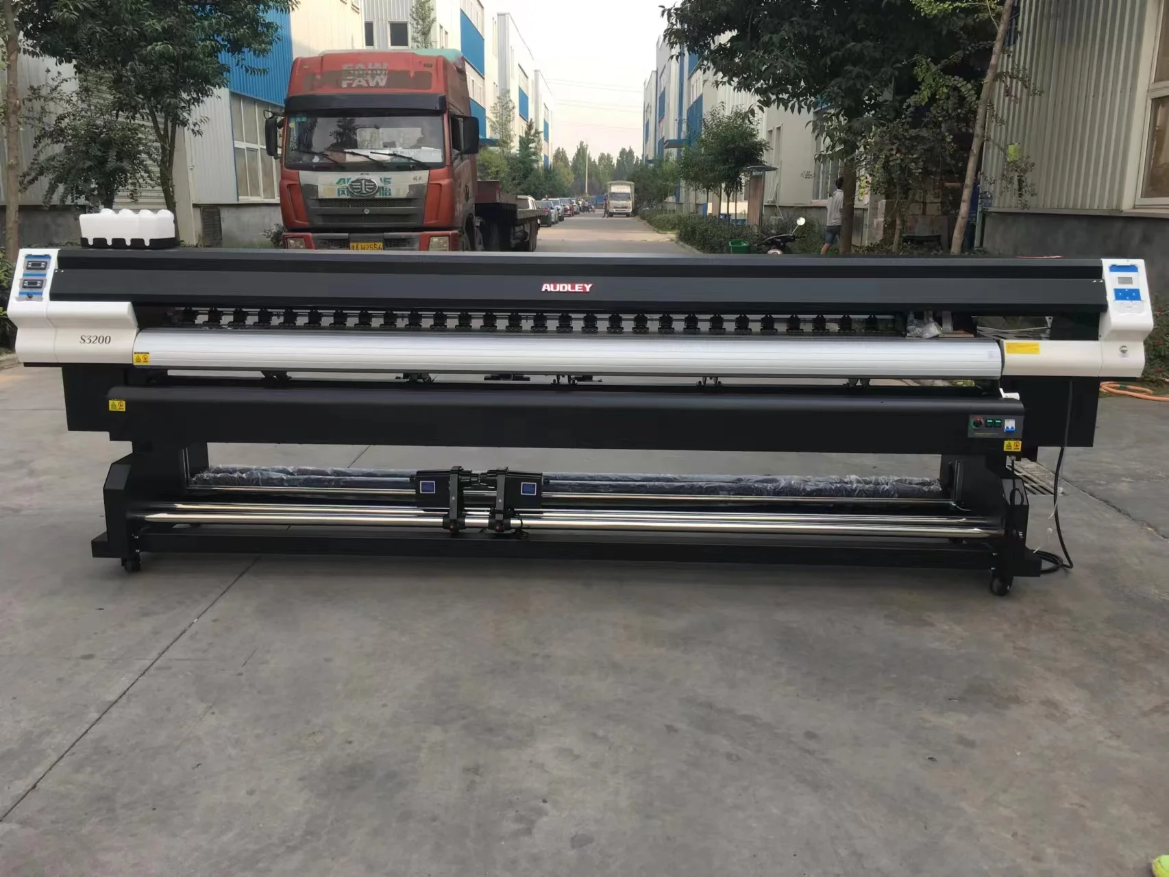 Heavy Duty Large Format Eco Solvent Printer with 3.2m Format I3200 Head High Quality Eco Solvent Inkjet Printer