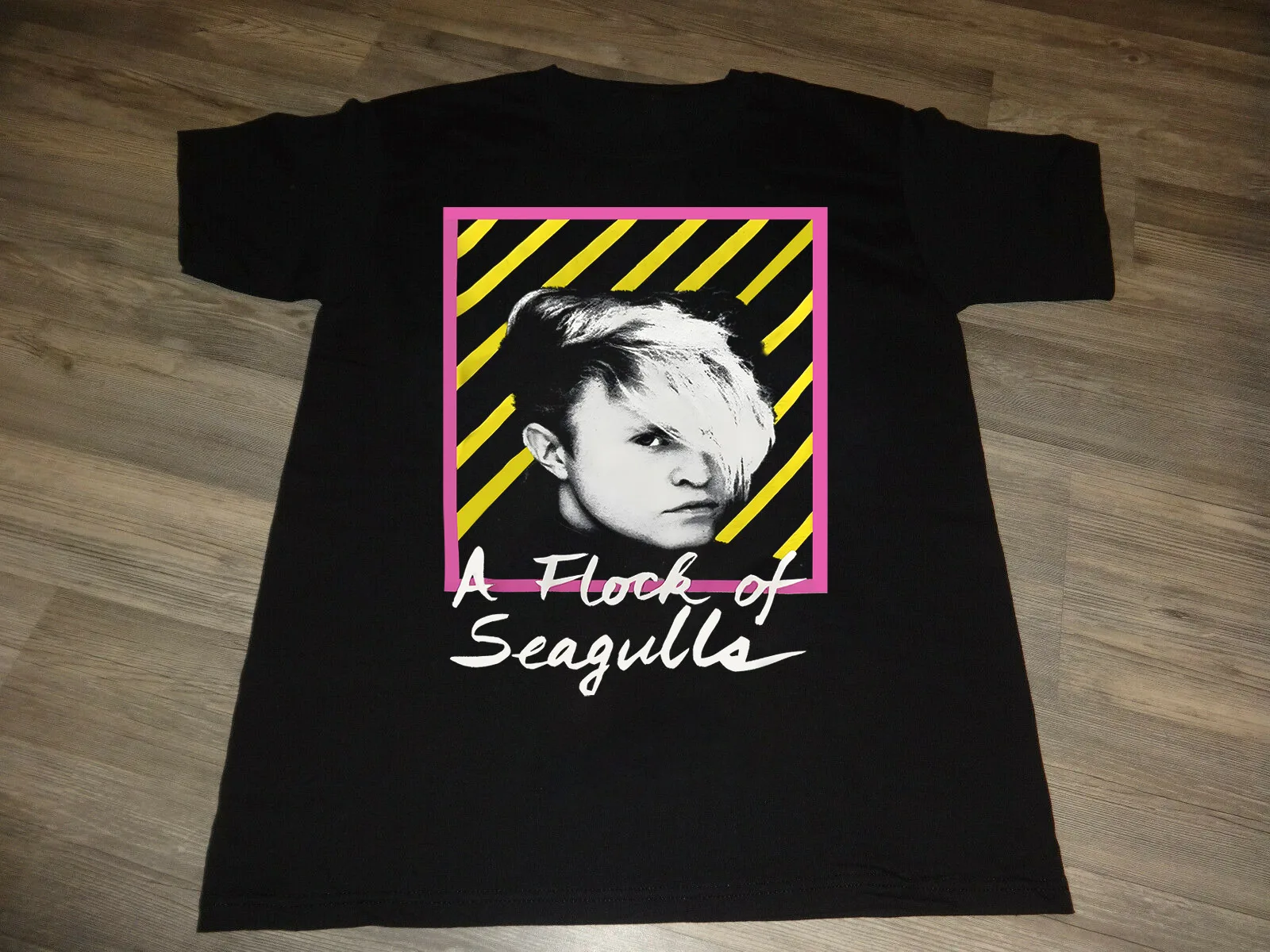 A FLOCK OF SEAGULLS Neon 80's Band Logo T Shirt S-5XL short sleeve NL2918