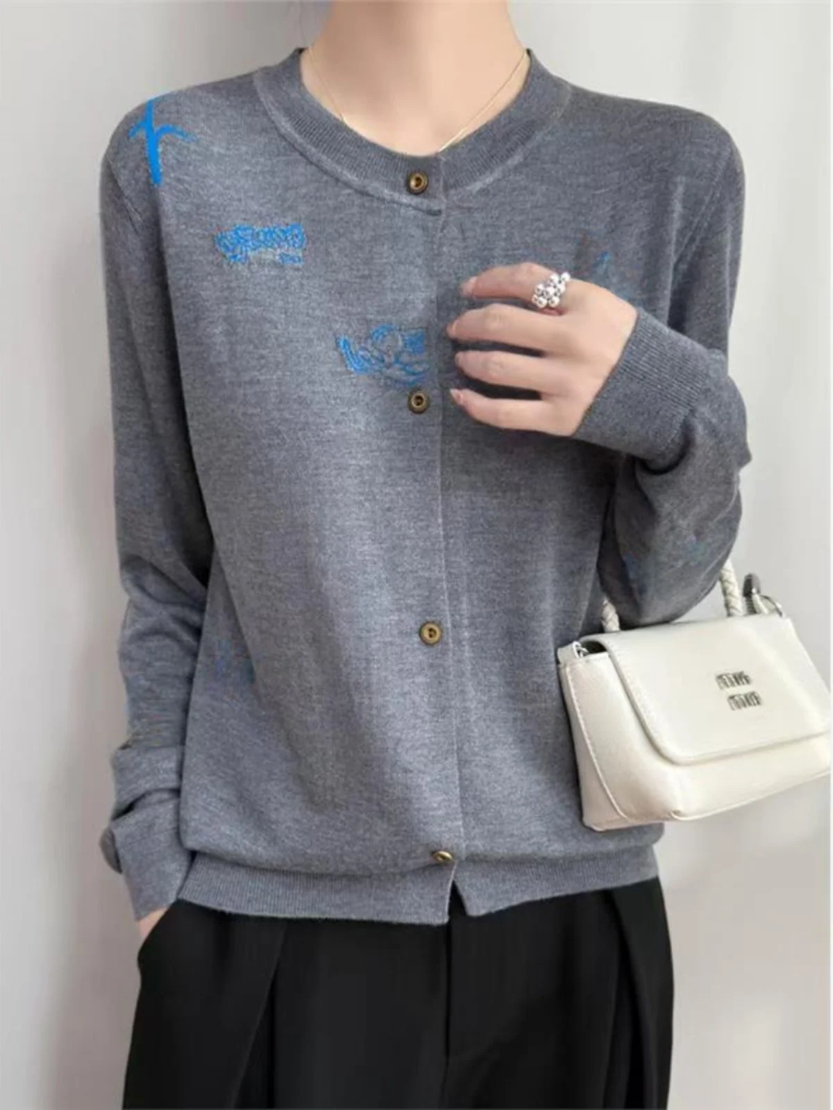 

Spring Autumn Fine Spun Wool Embroidered Little Dog round Ne Knitted Open Cardigan Women's Outerwear Long Sve Thin Top B...