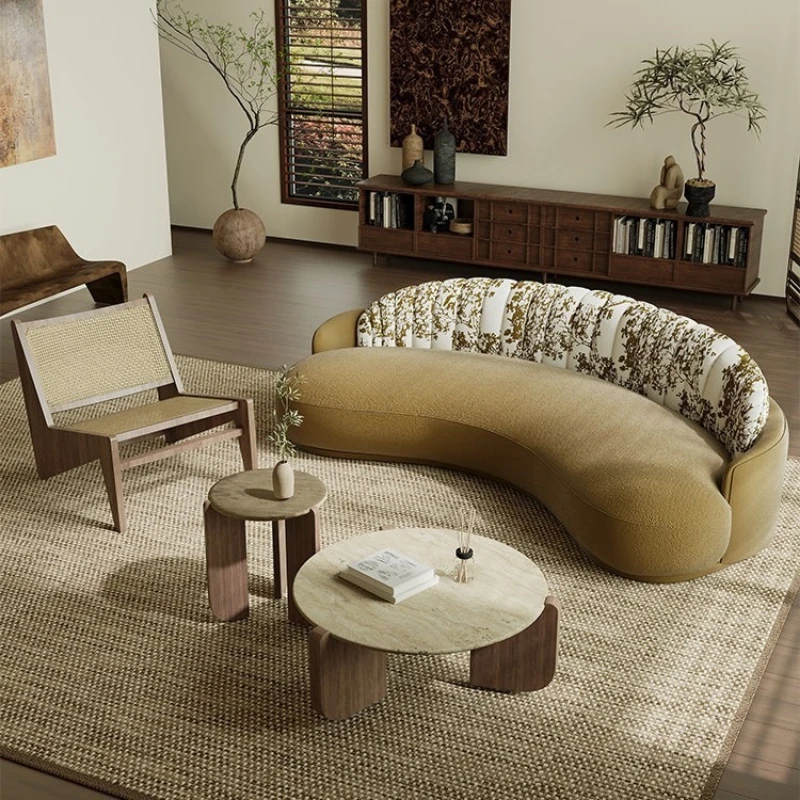 Retro wabi silent wind designer curved sofa small apartment clothing store beauty salon B & B hotel rest area reception