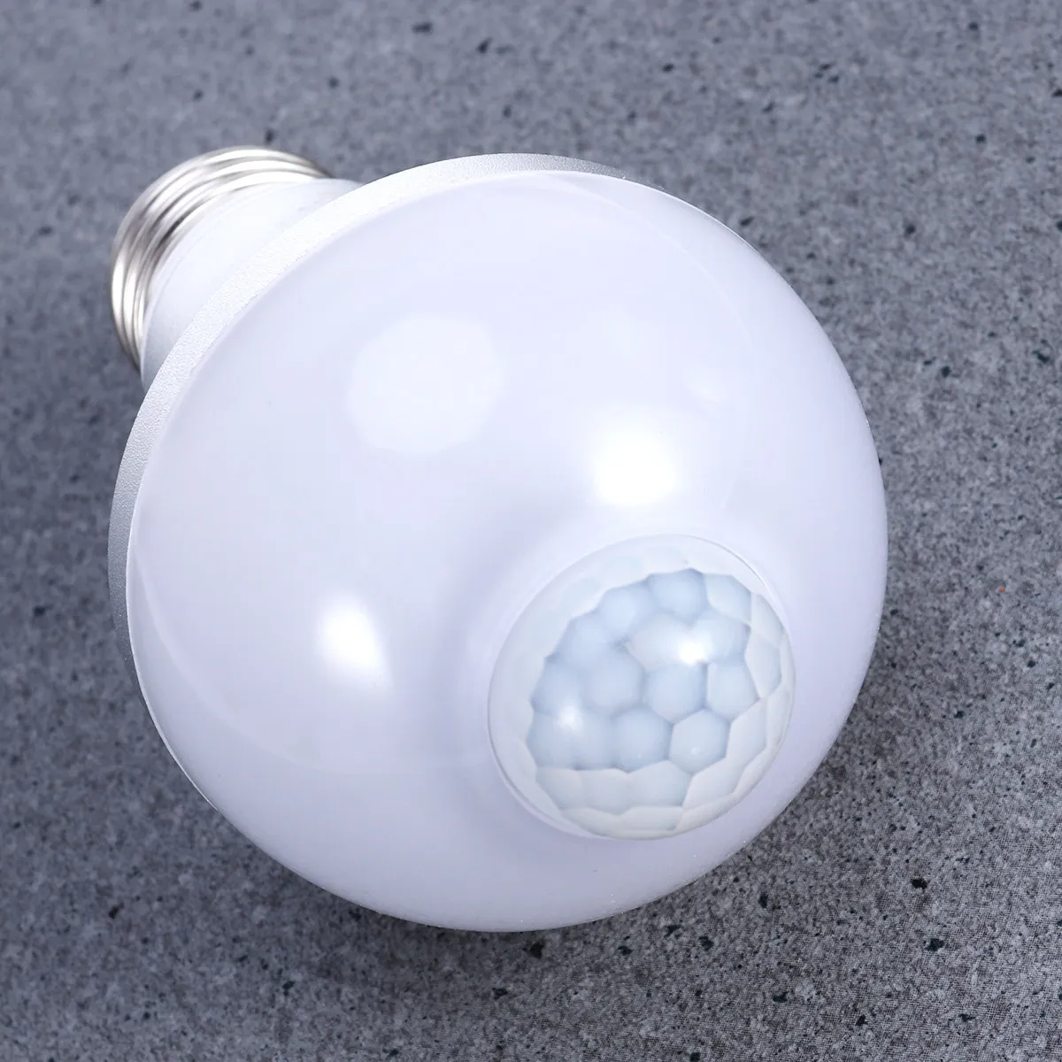 lampada-led-com-sensor-de-movimento-5w-infravermelho-5630-prata-luz-branca-quente-com-sensor-automatico-para-corredor-banheiro-e-garagem