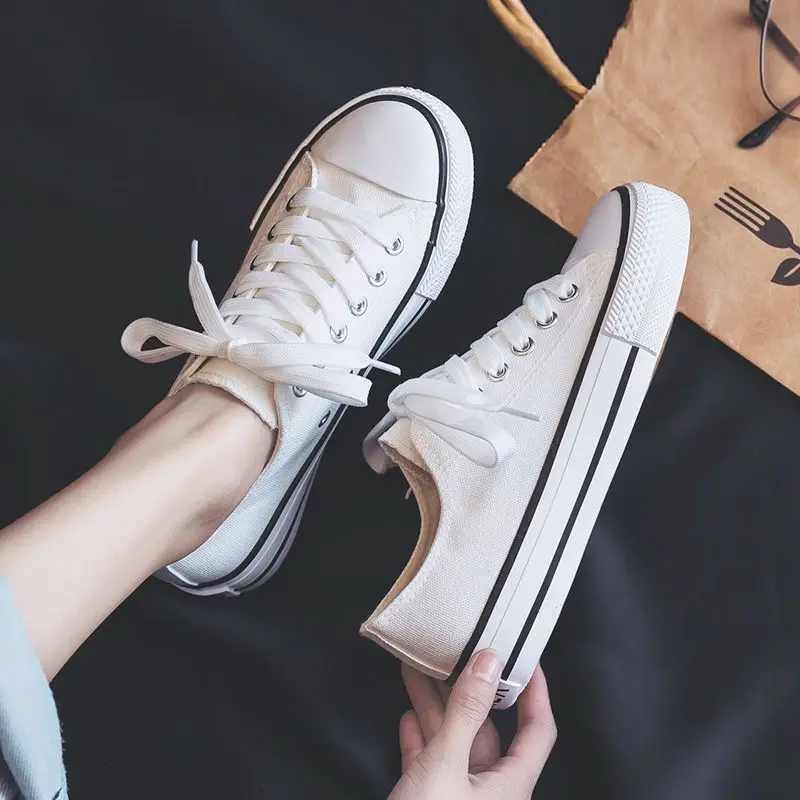 Zapatillas Casuales de Lona de Caña Baja para Mujer, Nuevas, a la Moda, Estilo Retro de Hong Kong, Sin Cordones, Transpirables, con Forro de Algodón y Suela de Goma