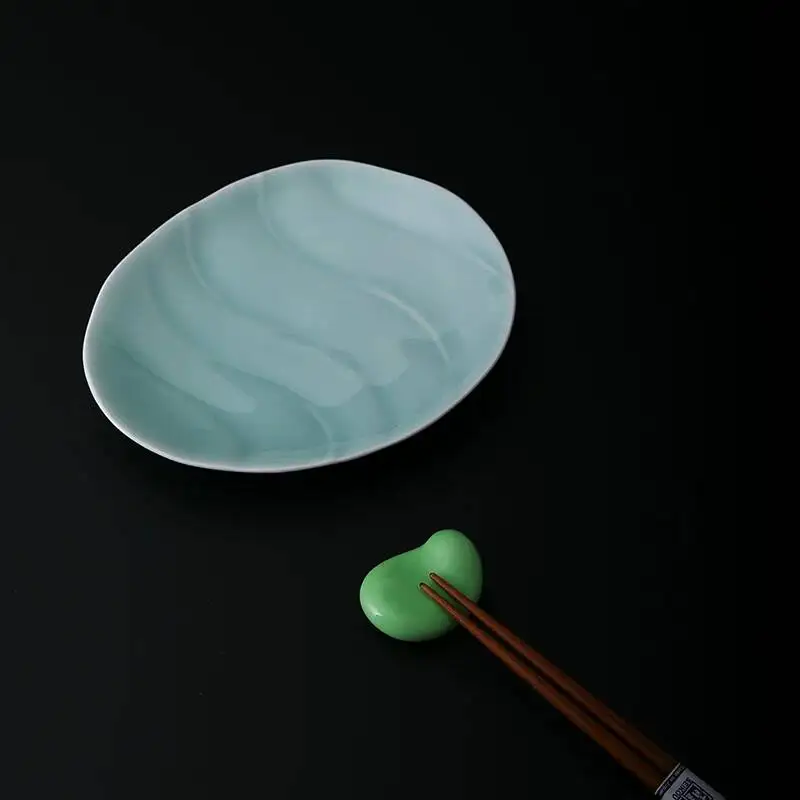 In Stock Japanese Imported Arita Ware Blue Porcelain Ripple-Patterned Pinecone-Shaped Flat Fruit Tea Snack Plate