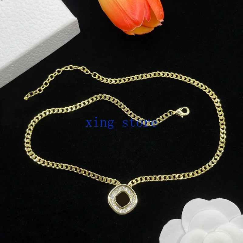 2024 New Fashionable Classic Round Cut Crystal Inlaid Geometric Pendant Women's Necklace and Bracelet