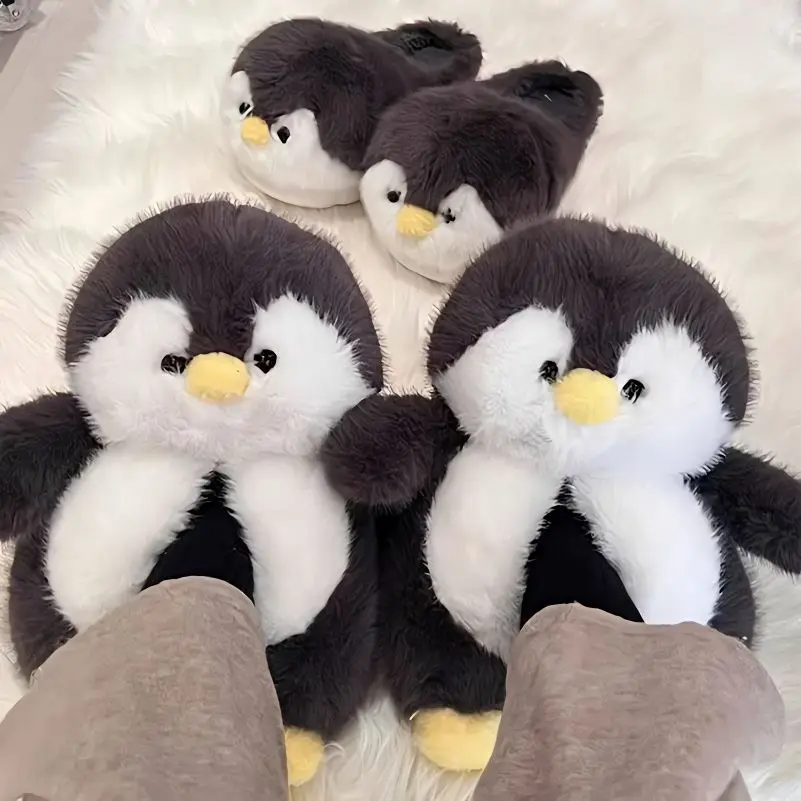 Sandal gadis rumah lucu sandal musim dingin wanita sepatu katun bulu mewah sehari-hari sandal Platform nyaman dalam ruangan wanita sandal Penguin kartun indah