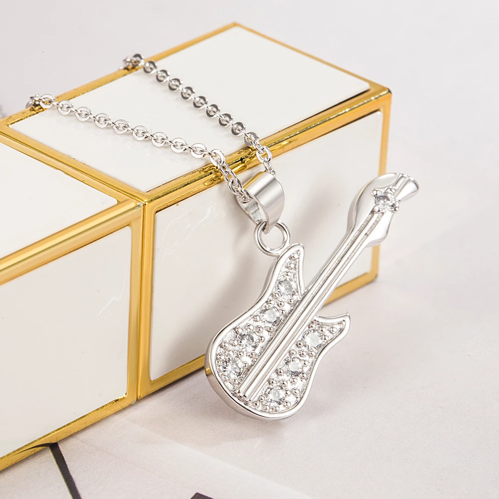 

Ожерелье-чокер из стерлингового серебра 925 пробы с подвеской в виде гитары, инкрустированной цирконами AAA, в стиле хип-хоп, модный аксессуар для женщин и девушек