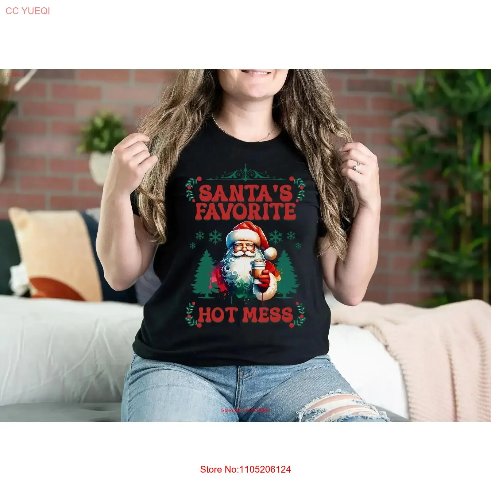 

Рождественская футболка с надписью Santa's Favorite Hot Mess, забавная праздничная футболка с изображением подарка Санта-Клауса, кофейная чашка, праздничный топ на Рождество, винтажный стираный
