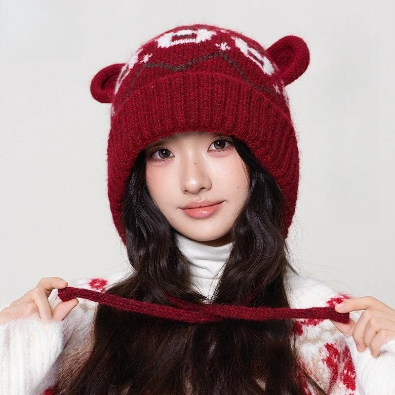 South Korea's New Winter Thickened and Velvet Jacquard Bear Knitted Hat for Girls Age-reducing Cute Cartoon Ear Wool Hat