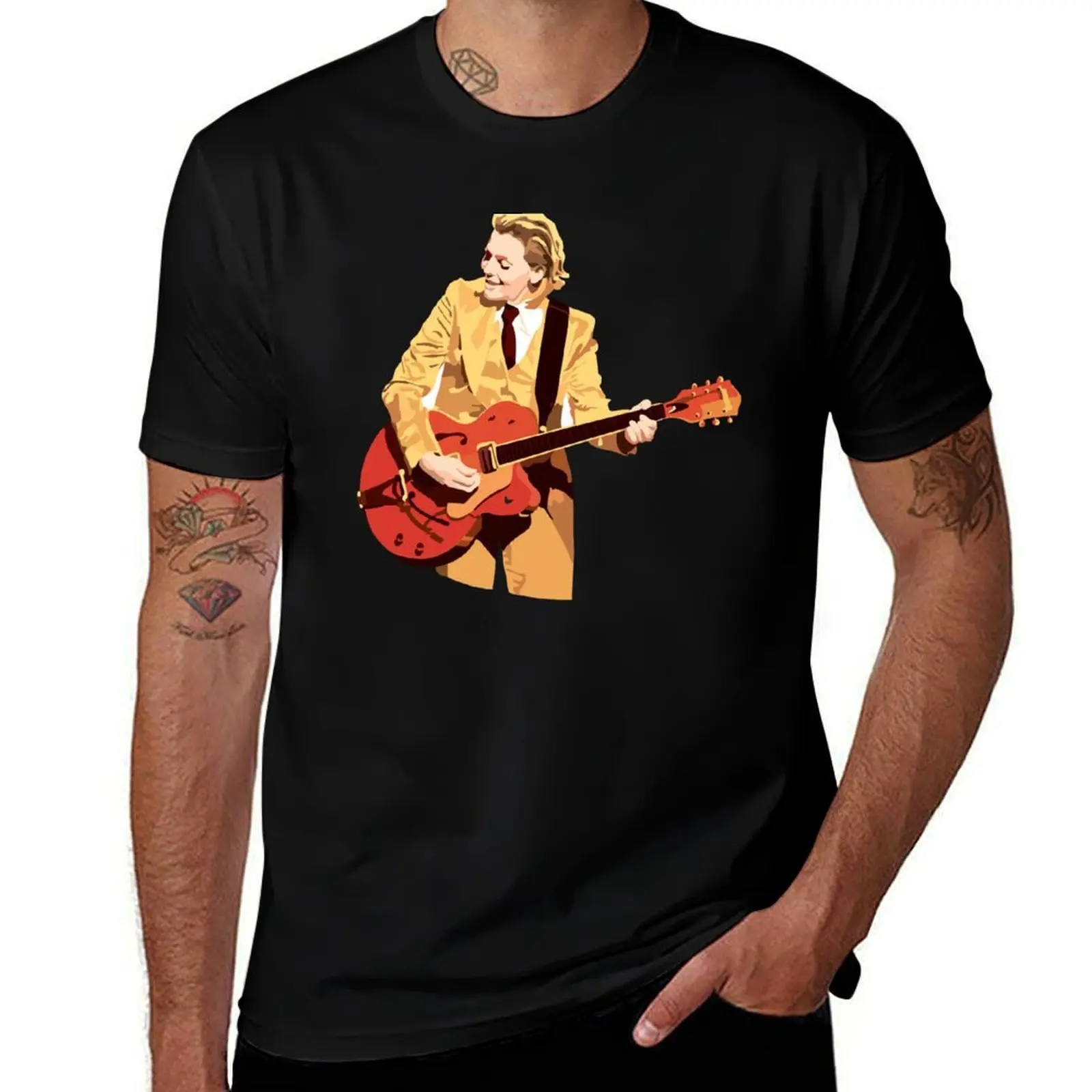 Brandi Carlile Playing Guitar T-Shirt Big Size Short Sleeve Tee for Men T-Shirt