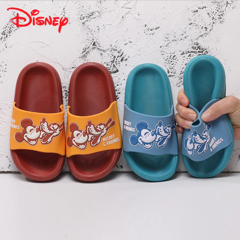 

2025 New Disney Children's Slippers Summer Boys Mickey Slipper Anti-slip Hole Kids Beach Shoes Soft Bottom Toddler Home Slipper