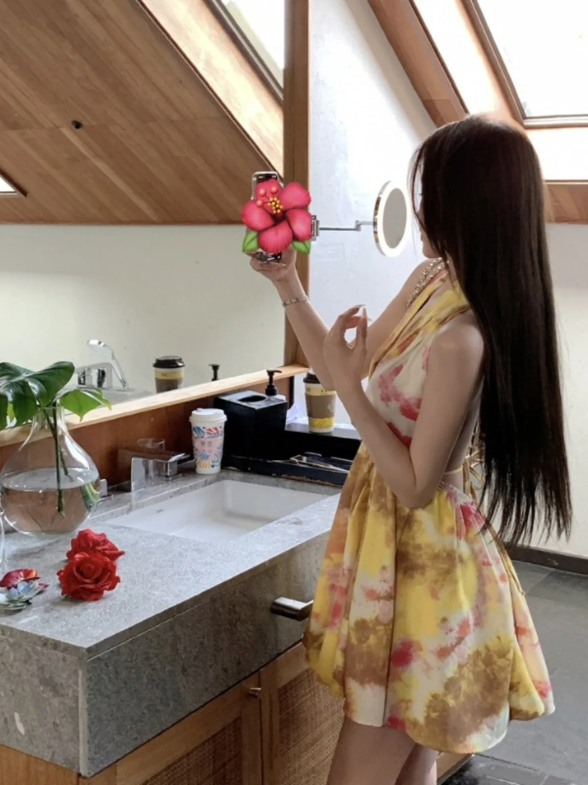 Oszałamiająca, plażowa, lekka w dotyku spódnica letnia w stylu Dr Design Sensation, mały rozmiar, nadruk, elastyczna talia, krój A...