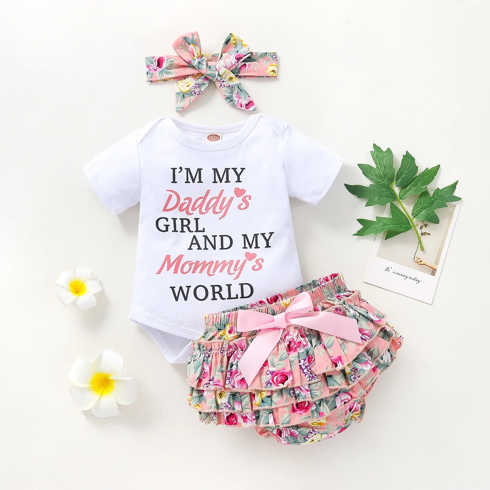 Newborn Daddys Girl Mommys World Print short Sleeve Romper Ruffled Floral Bloomers Shorts With Headband Set Baby Girl Clothes