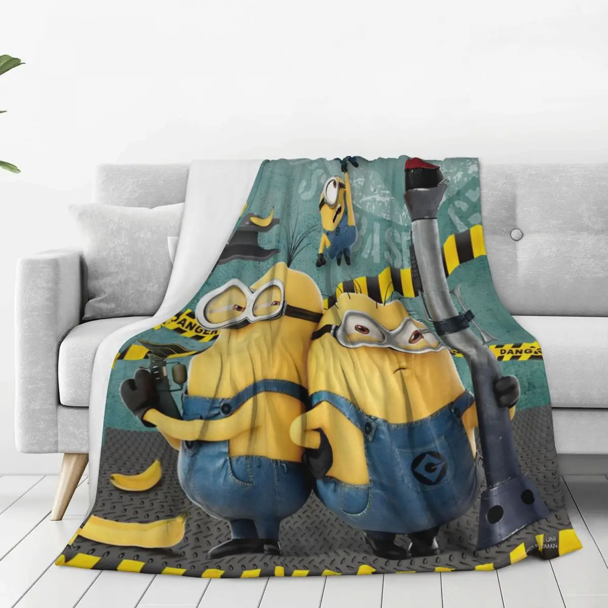 Soft Warm Blanket Camping Kawaii Despicable Me Minions Bedding Throws Cartoon Flannel Bedspread For BedroomStreet Sofa Bed Cover