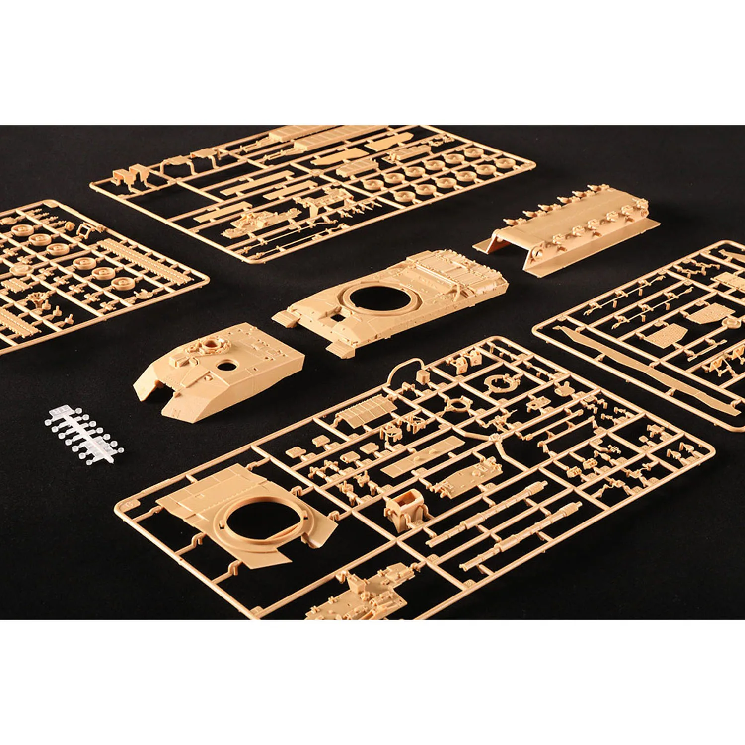 Hobby Boss 1/48 84854 British ChallengerII Enhanced Armour Neuer unmontierter, unbemalter Spielzeug-Militär-DIY-Modellbausatz aus Kunststoff – Detail 3
