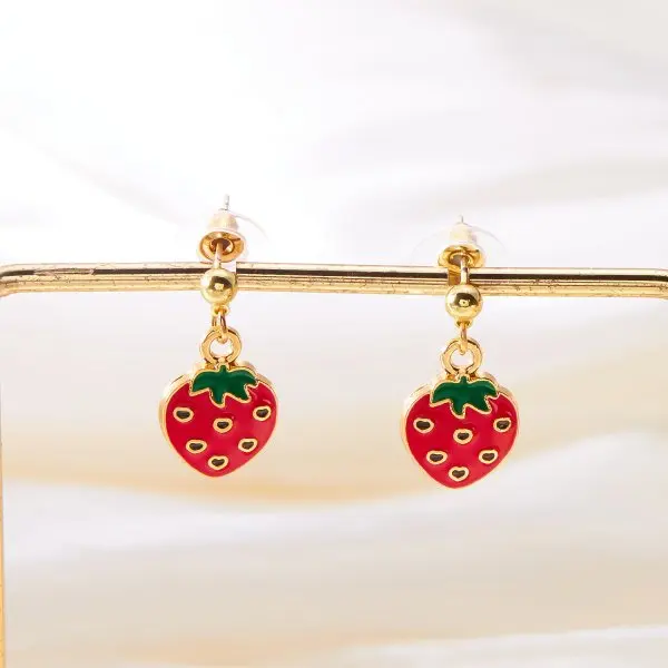Women's Korean Sweet Strawberry Drop Earrings