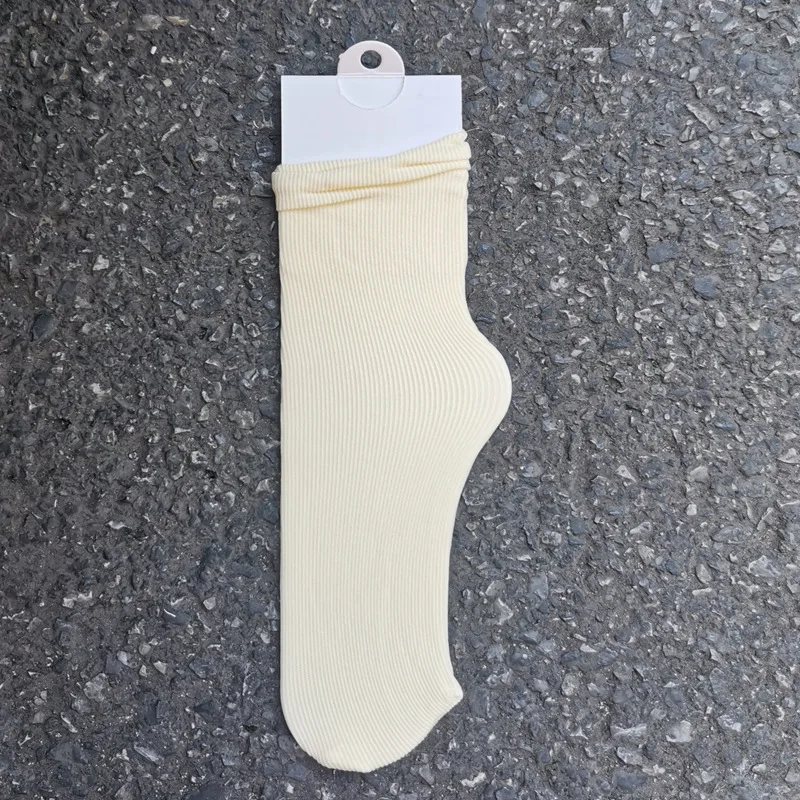 Dünne abschnitt haufen socken sommer der heißen frauen einfarbig samt socken retro Japanischen ins lange röhre socken großhandel