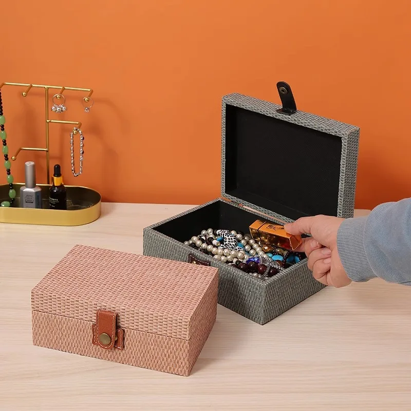 

Imitation Rattan Jewelry Storage Box Wooden Bracelet Necklaces Display Box Earring Ring Cases Large Trinkets Showcase Case