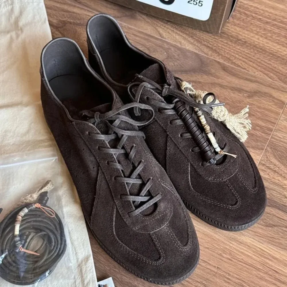 

Мужская спортивная обувь, замшевые кроссовки из матовой воловьей кожи, спортивная обувь в стиле ретро, туфли на плоской подошве с неглубоким носком, модные однотонные туфли